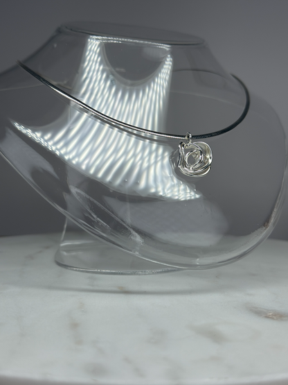 Silver rose necklace flat lay on neutral background — Nounou Studio