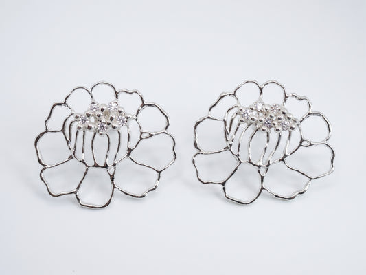 LACE Peony Earrings · Fine Jewellery · Nounou Studio ·