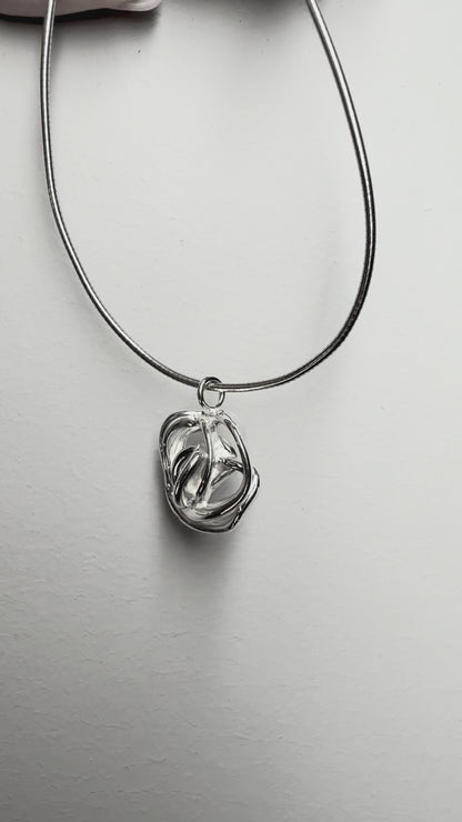 Minimalist Rose Necklace